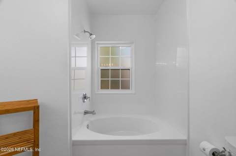 10901 Burnt Mill Road #104, Jacksonville FL - photo 23 of 32