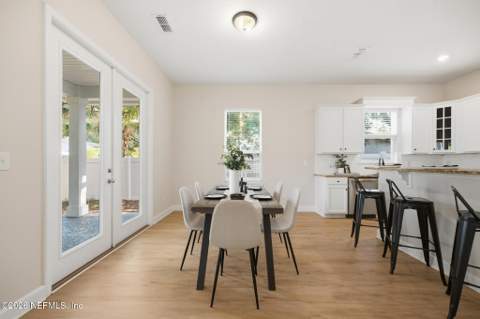 1126 Penman Road, Jacksonville Beach FL - photo 13 of 38