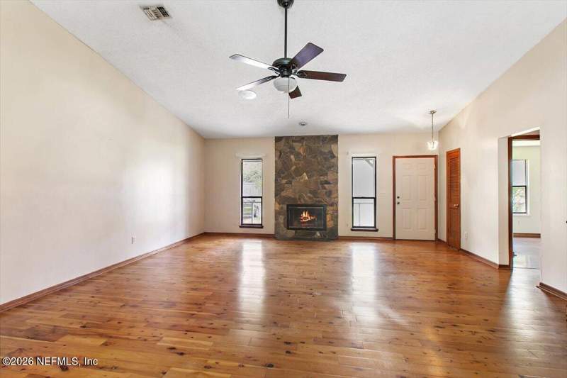 4 bedroom Single Family Residence at 1868 Hollars Place, Quails Hollar, Middleburg — photo 5