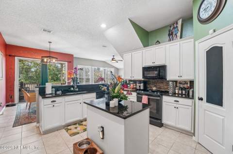 2976 Marsh Elder Drive, Jacksonville FL - photo 9 of 51
