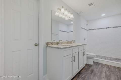 437 Hawaiian Terrace, Jacksonville FL - photo 19 of 35