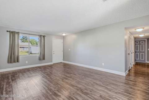 437 Hawaiian Terrace, Jacksonville FL - photo 6 of 35