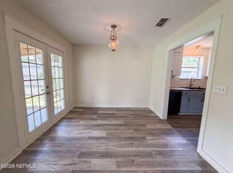 7957 Jacques Drive, Jacksonville FL - photo 7 of 15