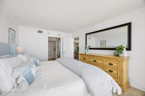 1601 Ocean Drive #705, Jacksonville Beach FL - photo 24 of 117
