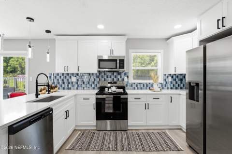 5931 Ovella Road, Jacksonville FL - photo 10 of 44