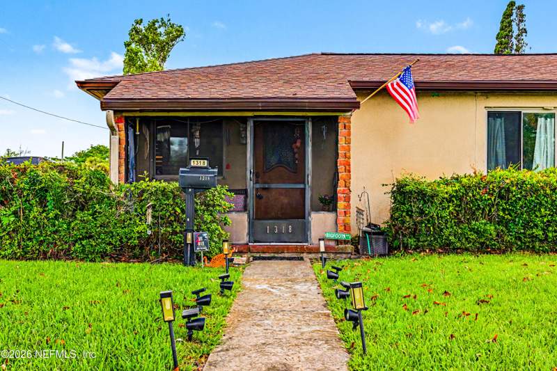 3 bedroom Single Family Residence at 1318 8th Street, Beach Homesites, Jacksonville Beach — photo 3