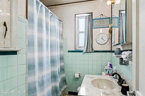 1318 8th Street, Jacksonville Beach FL - photo 21 of 58