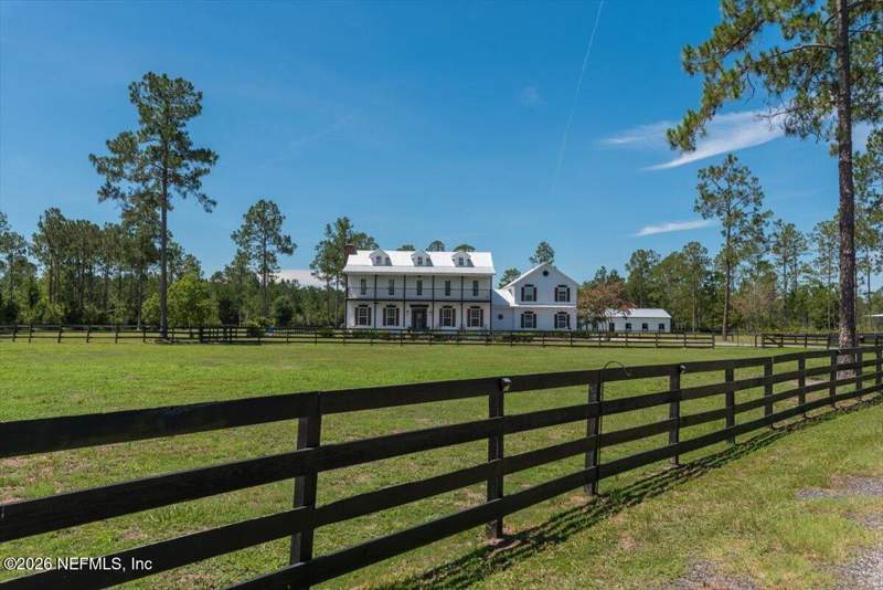 5 bedroom Single Family Residence at 34175 Steeple Chase Way, Tupelo Plantation, Callahan — photo 4