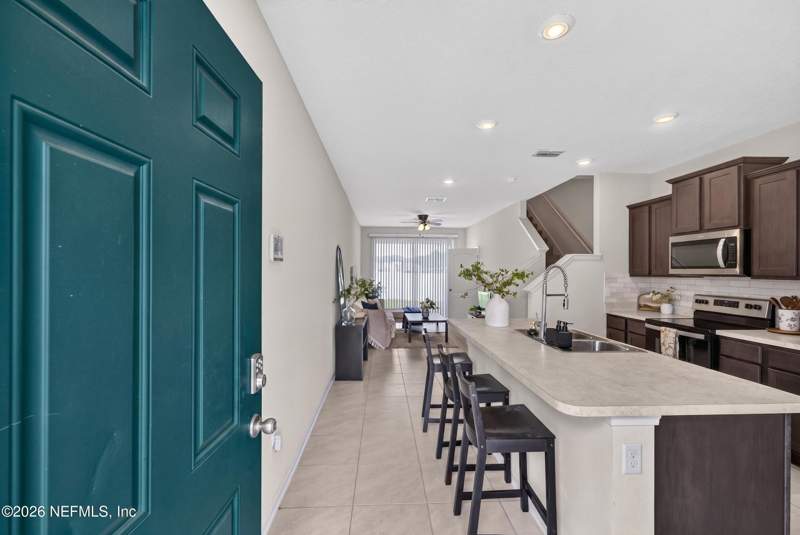 2 bedroom Townhouse at 2882 Black Buck Circle, Deer Run, Jacksonville — photo 5