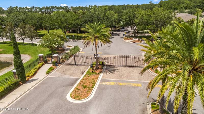 3 bedroom Townhouse at 13358 Ocean Mist Drive, Verano At Bartram Park, Jacksonville — photo 4