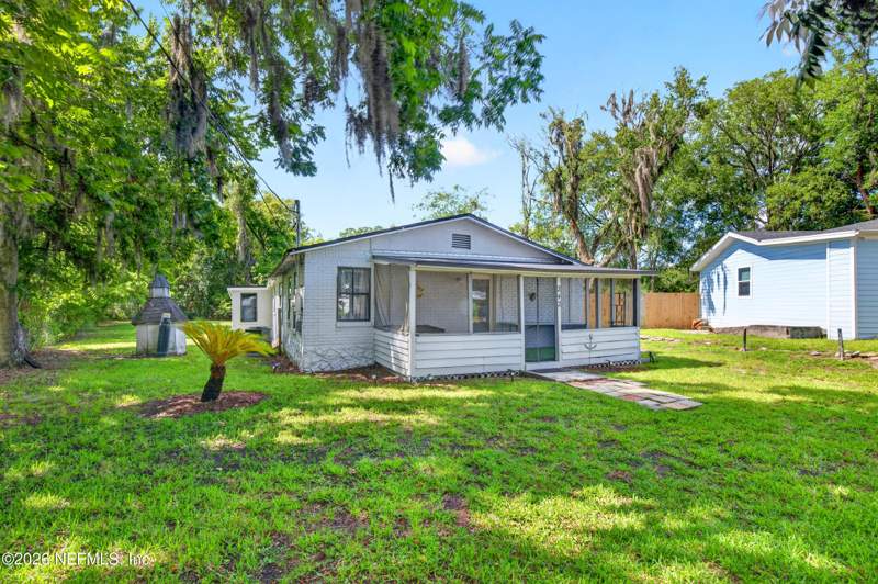 3 bedroom Single Family Residence at 242 Holly Court, Oceanway, Jacksonville — photo 2