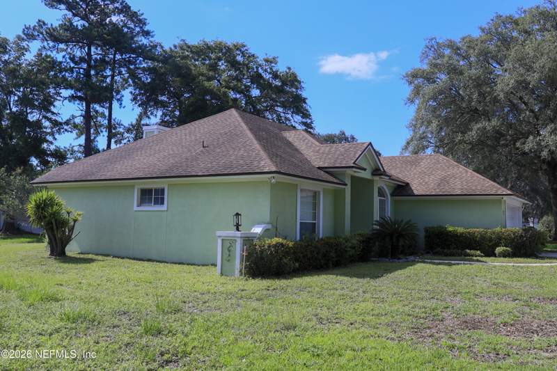 3 bedroom Single Family Residence at 11820 Poydras Lane, Harts Estates, Jacksonville — photo 2