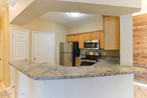 10961 Burnt Mill Road #426, Jacksonville FL - photo 6 of 24
