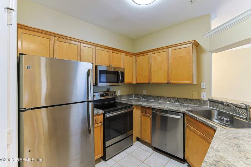 2 bedroom Condominium at 10961 Burnt Mill Road #426, Reserve At James Island Lc, Jacksonville — photo 3