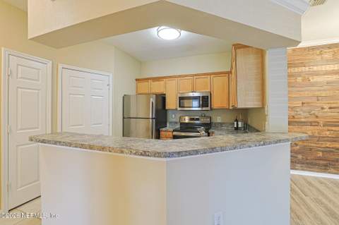 10961 Burnt Mill Road #426, Jacksonville FL - photo 7 of 24