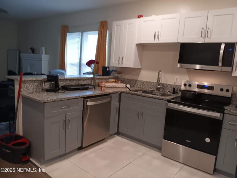 4 bedroom Single Family Residence at 325 W 17th Street, North Springfield Heights, Jacksonville — photo 5