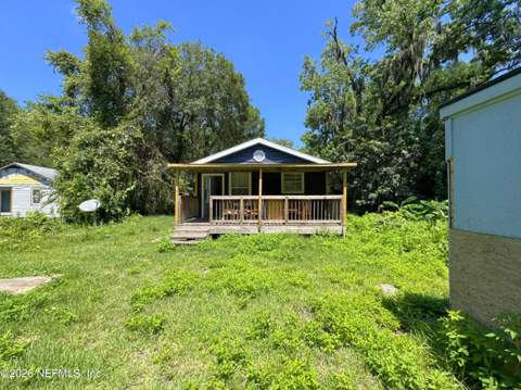 1074 Hood Avenue, Jacksonville FL - photo 13 of 36