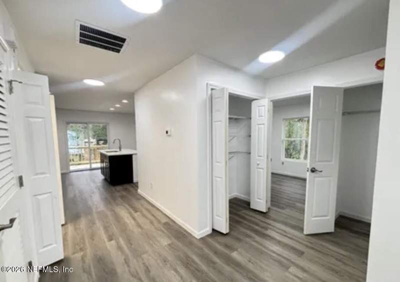 3 bedroom Single Family Residence at 1992 W 20th Street, Grand Boulevard, Jacksonville — photo 5
