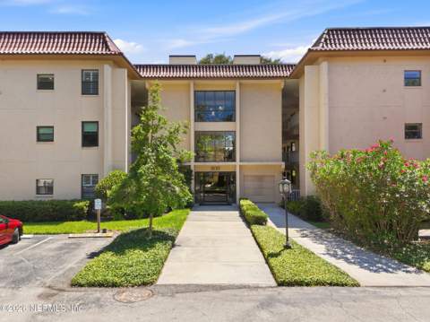 1830 Sevilla Boulevard #204, Atlantic Beach FL - photo 7 of 38