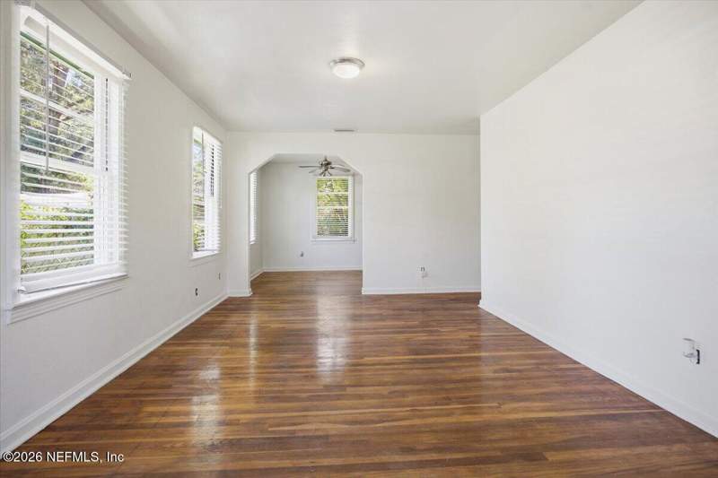 3 bedroom Single Family Residence at 2432 Ellington Avenue, Floradale, Jacksonville — photo 3