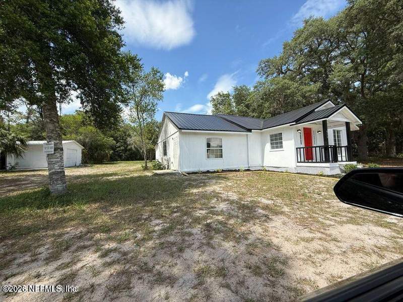 3 bedroom Single Family Residence at 656 State Road 20, Palatka, Palatka — photo 2