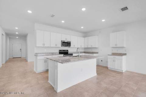 8131 Archibald Terrace, Jacksonville FL - photo 8 of 43