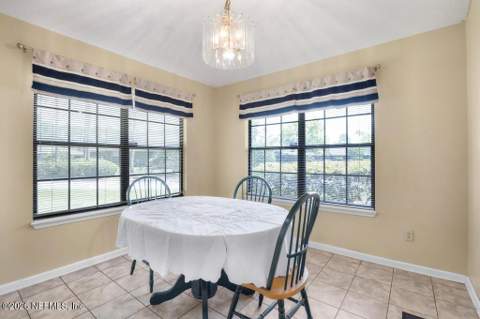 7594 Baymeadows Circle, Jacksonville FL - photo 17 of 31