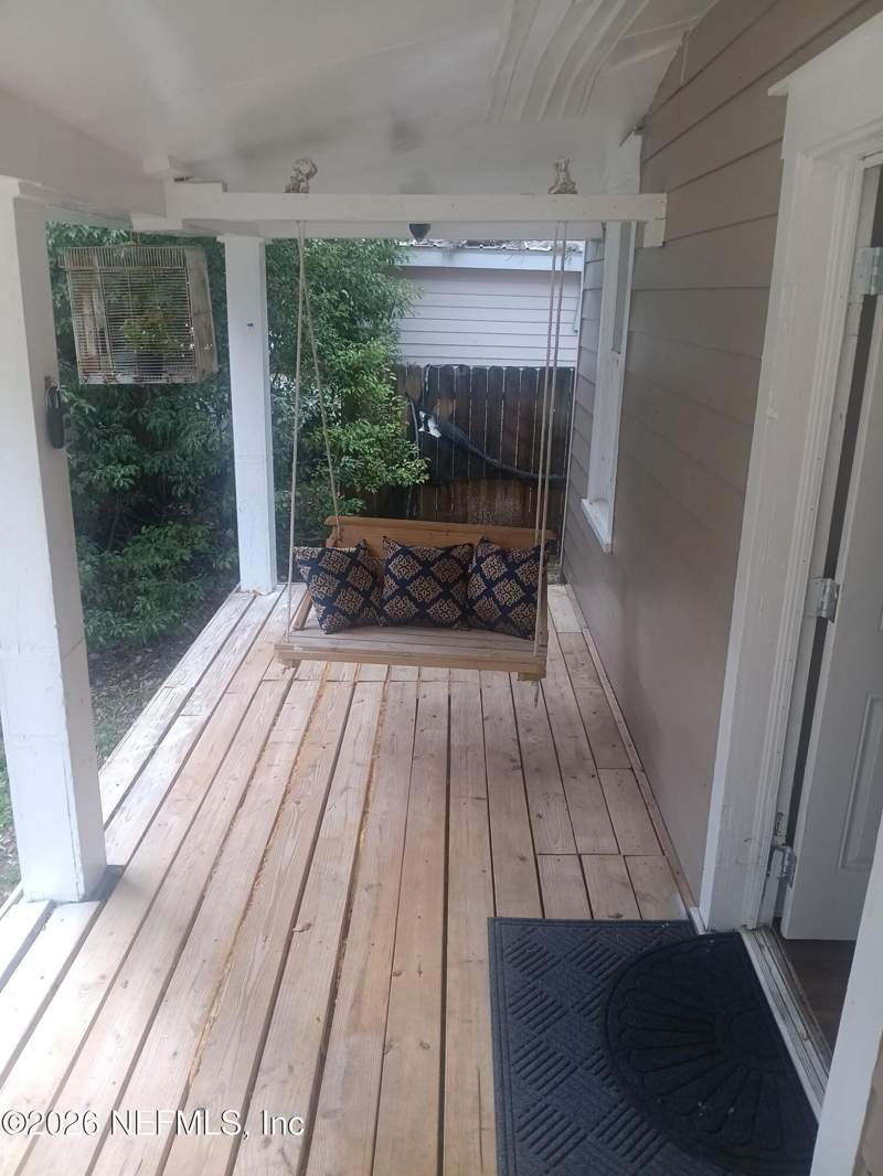 3 bedroom Single Family Residence at 112 Putnam Avenue, Gw Deens Of E Palatk, East Palatka — photo 3