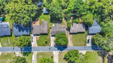 2351 Caladium Road, Jacksonville FL - photo 7 of 46