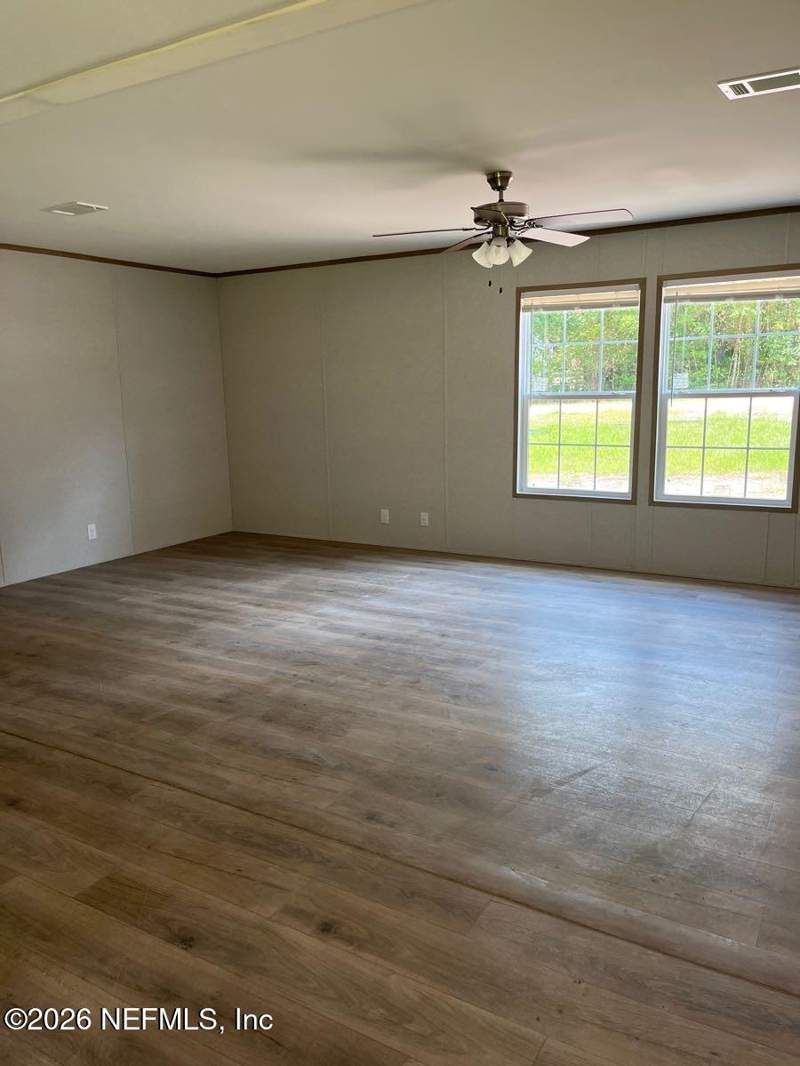 3 bedroom Manufactured Home at 4819 Sedge Street, Middleburg, Middleburg — photo 4