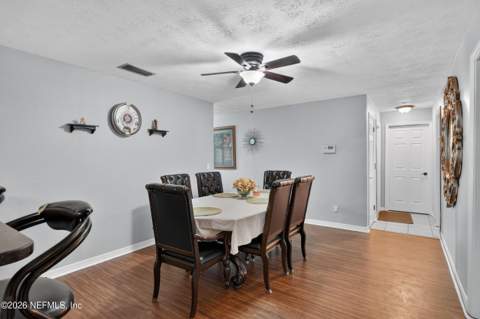6191 Hill View Court, Jacksonville FL - photo 7 of 23