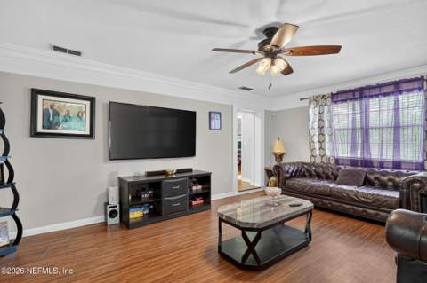 6191 Hill View Court, Jacksonville FL - photo 10 of 23
