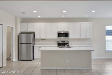 86572 Lazy Lake Circle, Yulee FL - photo 15 of 41