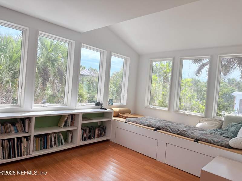 4 bedroom Single Family Residence at 115 Azalea Place, Neptune, Neptune Beach — photo 3