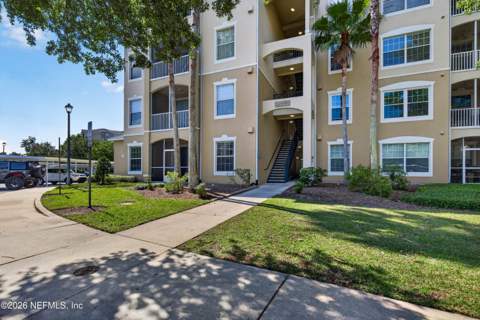 7801 Point Meadows Drive #2101, Jacksonville FL - photo 16 of 63