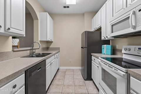 7801 Point Meadows Drive #2101, Jacksonville FL - photo 19 of 63