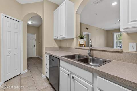 7801 Point Meadows Drive #2101, Jacksonville FL - photo 24 of 63
