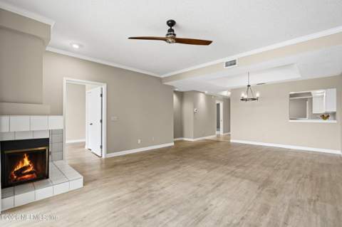 3820 Lavista Circle #103, Jacksonville FL - photo 11 of 39