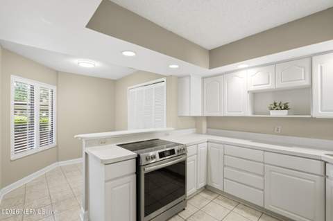 3820 Lavista Circle #103, Jacksonville FL - photo 6 of 39