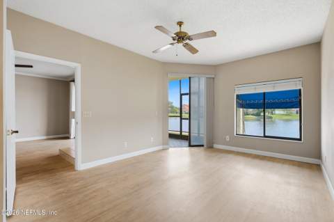 3820 Lavista Circle #103, Jacksonville FL - photo 19 of 39