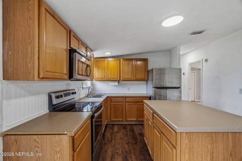 2775 Lightning Way, Hilliard FL - photo 16 of 37