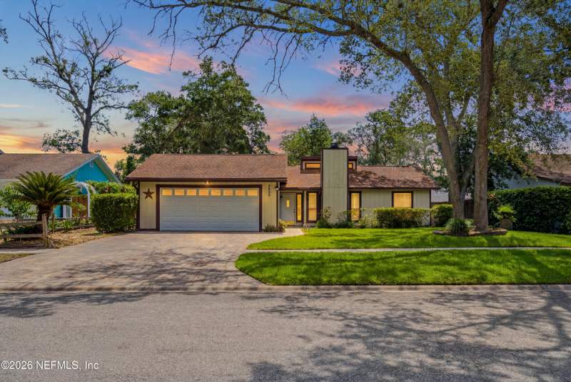 3 bedroom Single Family Residence at 3933 Petite Drive, Isle Of Palms, Jacksonville — photo 3