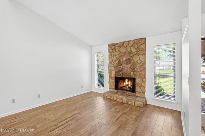 3 bedroom Single Family Residence at 3933 Petite Drive, Isle Of Palms, Jacksonville — photo 4