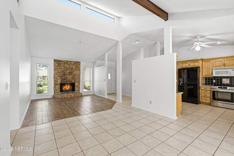 3933 Petite Drive, Jacksonville FL - photo 6 of 43