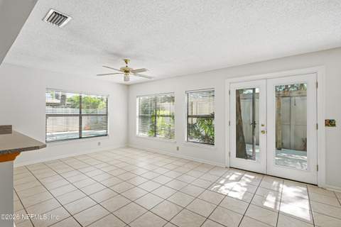 3933 Petite Drive, Jacksonville FL - photo 15 of 43