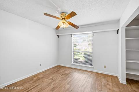 3933 Petite Drive, Jacksonville FL - photo 21 of 43
