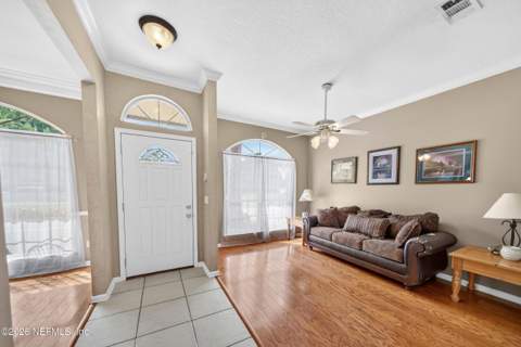 5428 Downington Drive, Jacksonville FL - photo 10 of 41
