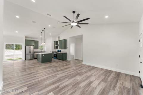 9284 SW CR 18, Hampton FL - photo 15 of 48