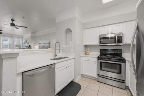 8550 Touchton Road #625, Jacksonville FL - photo 10 of 25