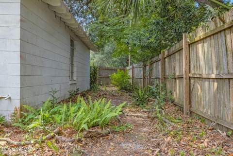 2854 Stanwood Avenue, Jacksonville FL - photo 19 of 21